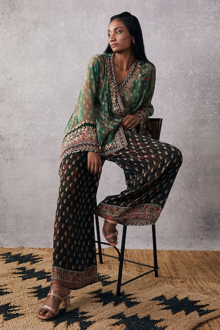 Buy_Soup By Sougat Paul_Green Crepe Embroidery, Tassels V-neck Ikaya Angrakha And Palazzo Set _Online_at_Aza_Fashions