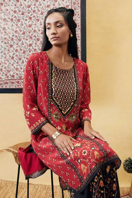 Soup By Sougat Paul_Black Crepe Embroidery, Sequins Round Neck Zahra Printed Kurta And Pant Set _Online_at_Aza_Fashions