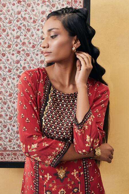 Buy_Soup By Sougat Paul_Black Crepe Embroidery, Sequins Round Neck Zahra Printed Kurta And Pant Set _Online_at_Aza_Fashions