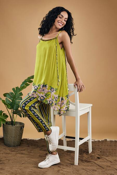 Soup By Sougat Paul_Green Crepe Embroidery Square Neck Orchid Bloom Embellished Top With Pant _Online_at_Aza_Fashions