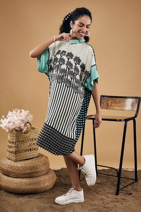 Buy_Soup By Sougat Paul_White Silk Collared Palm Bay Print Kimono Dress _Online_at_Aza_Fashions