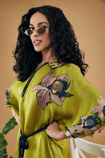 Buy Soup By Sougat Paul Green Organza Collared Orchid Bloom Print Kimono Dress With Belt Online at Aza Fashions Buy_Soup By Sougat Paul_Green Organza Collared Orchid Bloom Print Kimono Dress With Belt _Online_at_Aza_Fashions