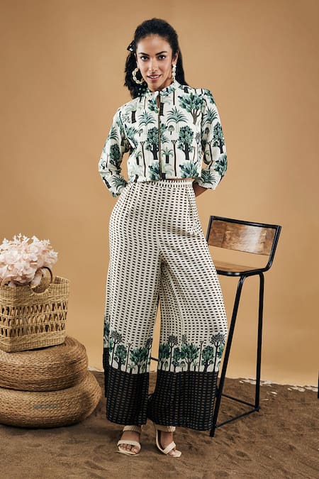 Soup By Sougat Paul_White Bandeau Neck Palm Bay Printed Top And Flared Pant Set _Online_at_Aza_Fashions