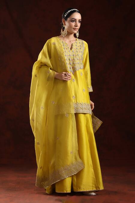 Charu Makkar_Yellow Chanderi Silk, Dupatta Organza Floral Embroidered Kurta Sharara Set_Online_at_Aza_Fashions
