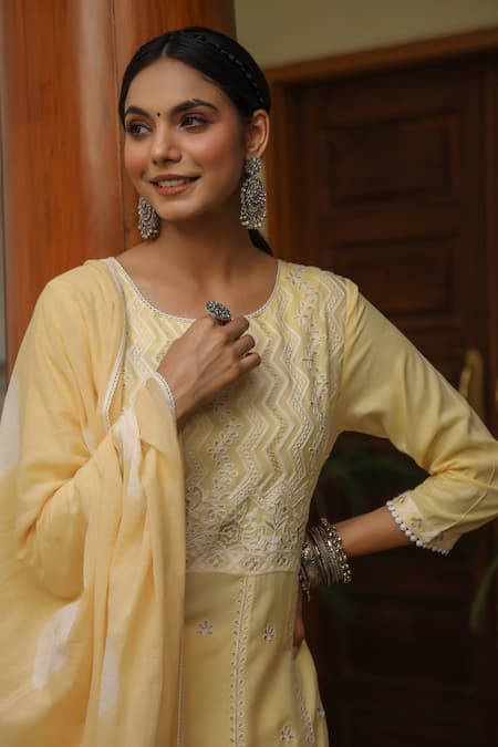 Bairaas_Yellow Rayon Embroidery, Lace Round Neck Chevron And Stripe Anarkali Set _at_Aza_Fashions