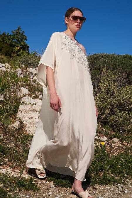 Shruti Sancheti_White Crepe, Net Sequins Round Neck Floral Hand Embroidered Kaftan _Online_at_Aza_Fashions