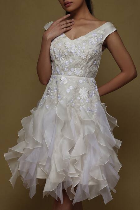 Shriya Som_Ivory Organza Embroidery V-neck Thread Ruffle Dress _Online_at_Aza_Fashions