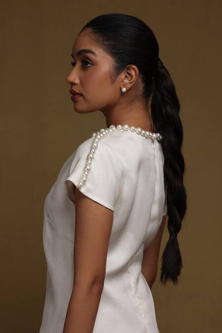 Shriya Som Ivory Organza Pearls Round Neck Placement Embellished Dress Online at Aza Fashions Shriya Som_Ivory Organza Pearls Round Neck Placement Embellished Dress _Online_at_Aza_Fashions