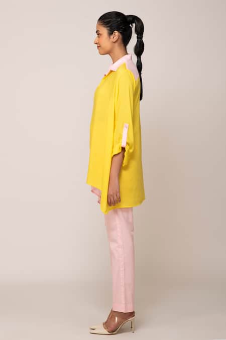Full Length Portrait Of A Trendy Girl With Pink Hair Wearing In Yellow T- shirt And White Pants. Yellow Background. Beauty, Fashion, Youth Style.  Stock Photo, Picture and Royalty Free Image. Image 100137553.