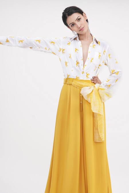 Buy_Shruti S_Yellow Modal, Organza Gota Patti, Sequins Collared Falling Man Print Jumpsuit