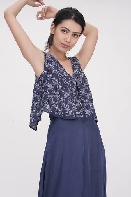 Shruti S_Blue Modal Embroidery V-neck Thread Panelled Dress _at_Aza_Fashions