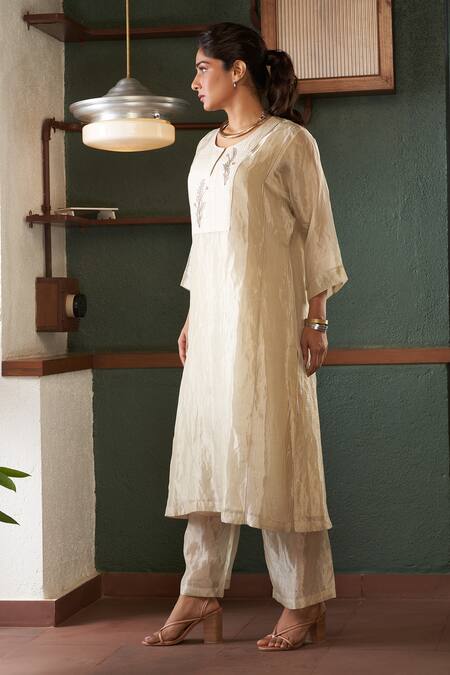 Bodhi Tree_Off White Silk, Tussar, Tissue, Viscose, Linen Zardozi Yoke Kurta And Pant Set _Online_at_Aza_Fashions