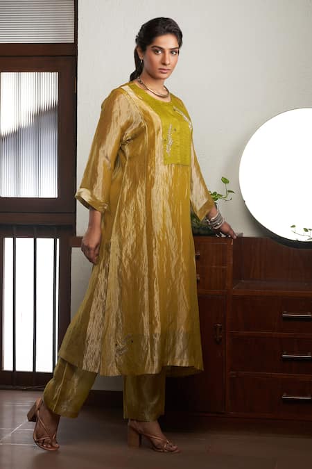 Bodhi Tree_Yellow Silk, Tussar, Tissue, Viscose, Lavender Flower Yoke Kurta And Pant Set _Online_at_Aza_Fashions