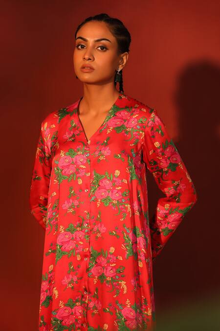 Buy_Shetab Kazmi_Red Modal, Satin V-neck Floral Print Tunic And Pant Set _Online_at_Aza_Fashions