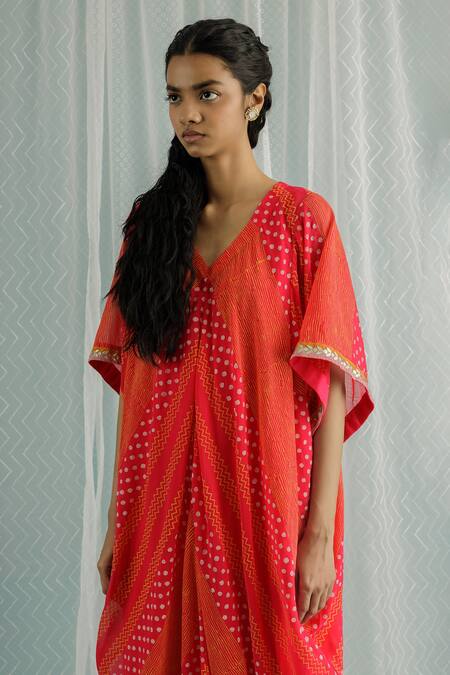 Buy_Surbhi Gupta_Fuchsia Georgette, Cotton, Silk Embroidery V-neck Cocoon Hand Block Print Dress _Online_at_Aza_Fashions