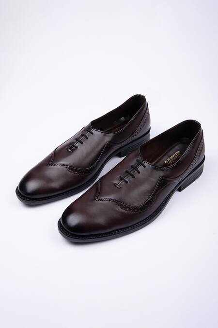 SCHON ZAPATO Brown Oxford Brogue Pattern Shoes Online at Aza Fashions SCHON ZAPATO_Brown Oxford Brogue Pattern Shoes _Online_at_Aza_Fashions
