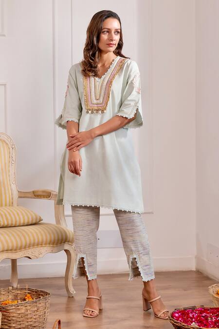 Pairaahan_Blue Linen Embroidered Mirror Work Lace Embellished Kurta With Self Design Pant_at_Aza_Fashions