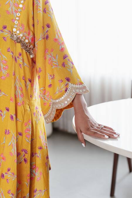 Seeaash_Yellow Cotton Mirrors, Zari Collared Floral Embroidered Kurta Set_Online_at_Aza_Fashions