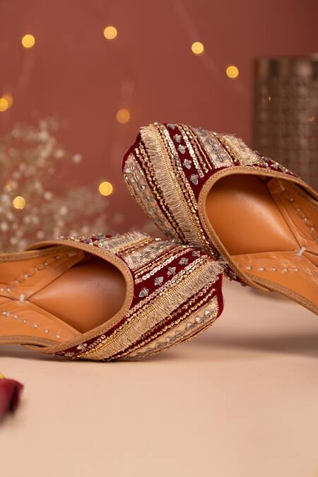 Shop House Of Vian Red Sehar Bead Embrodiered Juttis Online at Aza Fashions Shop_House Of Vian_Red Sehar Bead Embrodiered Juttis _Online_at_Aza_Fashions