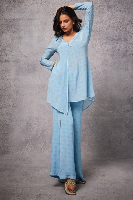 Senren By Eshana Raut_Blue Swirl Line Print Kurti With Pant _Online_at_Aza_Fashions