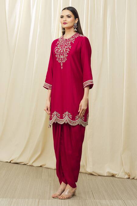 Jayanti Reddy Red Silk Embroidery Round Neck Scallop Hem Tunic Set Online at Aza Fashions Jayanti Reddy_Red Silk Embroidery Round Neck Scallop Hem Tunic Set _Online_at_Aza_Fashions