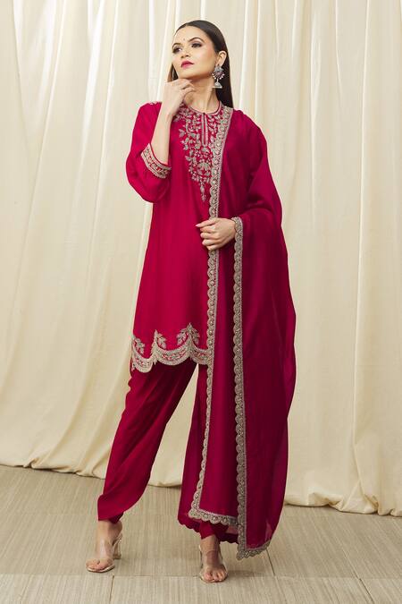 Jayanti Reddy Red Silk Embroidery Round Neck Scallop Hem Tunic Set at Aza Fashions Jayanti Reddy_Red Silk Embroidery Round Neck Scallop Hem Tunic Set _at_Aza_Fashions