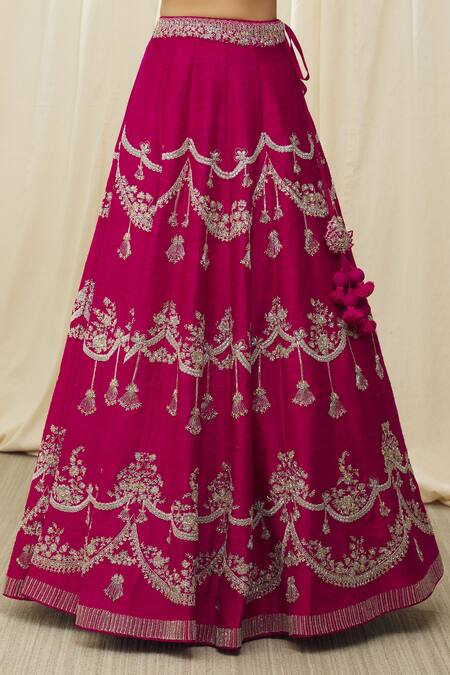 Shop Jayanti Reddy Pink , Satin Embroidery V-neck Aari Bridal Lehenga Set Shop_Jayanti Reddy_Pink , Satin Embroidery V-neck Aari Bridal Lehenga Set