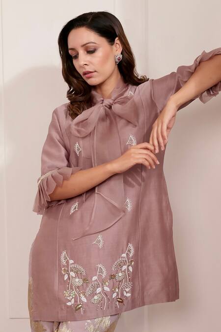 Pairaahan_Pink Kurta Chanderi Embroidered Pearl Tie-up Embellished Floral With Pant_at_Aza_Fashions