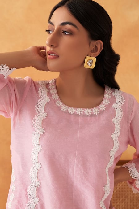 Shipraa Grover_Pink Chanderi, Muslin, Cotton Embroidery Amina Resham Tiered Kurta Pant Set _at_Aza_Fashions