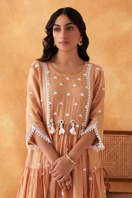 Shop_Shipraa Grover_Gold Chanderi Pearls, Tassels Round Neck Ara Resham Embroidered Kurta Pant Set _Online_at_Aza_Fashions