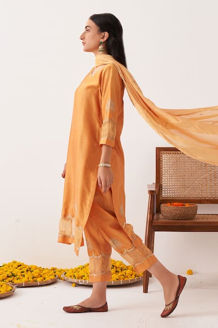 Shop_Shipraa Grover_Orange Chanderi Embroidery, Sequins Round Neck Alara Zari Kurta Pant Set _Online_at_Aza_Fashions