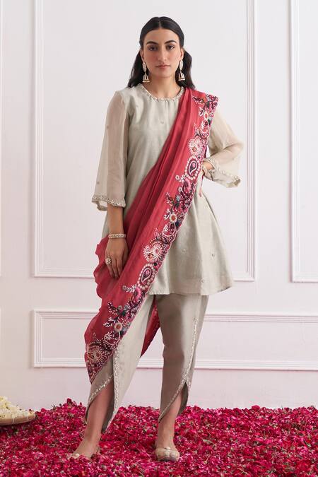 Shipraa Grover Green Chanderi, Organza Zari, Embroidery Myra Embellished Kurta And Dhoti Pant Set Online at Aza Fashions Shipraa Grover_Green Chanderi, Organza Zari, Embroidery Myra Embellished Kurta And Dhoti Pant Set _Online_at_Aza_Fashions