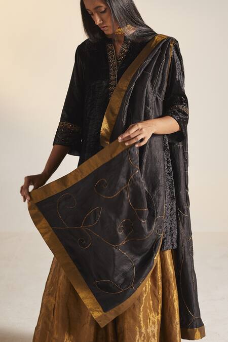 Buy_Shorshe Clothing_Black Handloom Silk Leaves Cutdana Embellished Dupatta_Online_at_Aza_Fashions