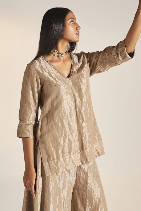 Buy_Shorshe Clothing_Grey Handloom Tissue V Neck Anu Kurta And Sharara Set _Online_at_Aza_Fashions