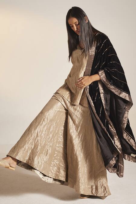 Shorshe Clothing_Black Silk Velvet Stripe Sequin Embellished Dupatta _Online_at_Aza_Fashions