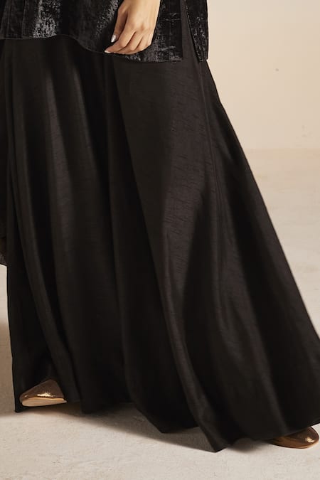 Shorshe Clothing_Black Gharara Silk, Kurta Velvet Floral Notched Saifi And Set_Online_at_Aza_Fashions