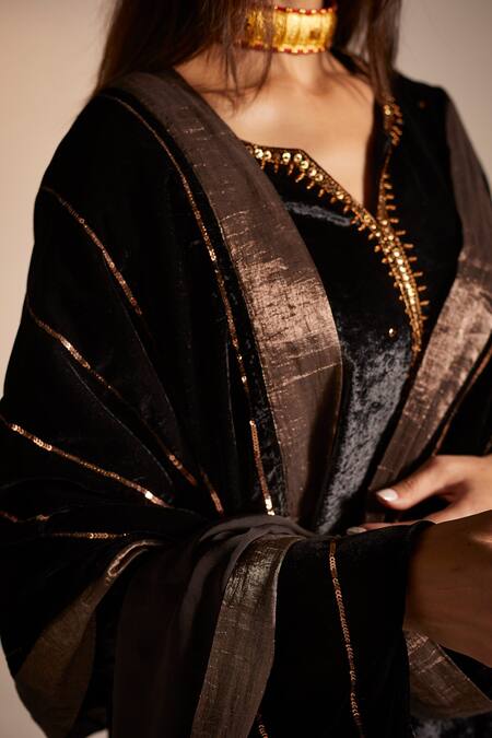 Shorshe Clothing_Black Silk Velvet Stripe Sequin Embellished Dupatta _at_Aza_Fashions