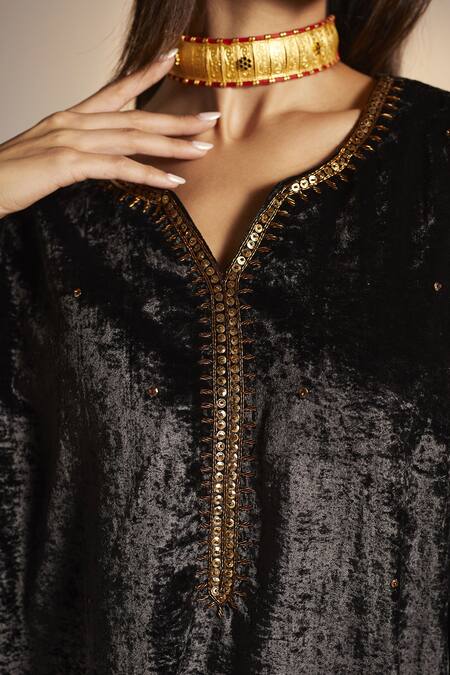 Buy_Shorshe Clothing_Black Gharara Silk, Kurta Velvet Floral Notched Saifi And Set_Online_at_Aza_Fashions