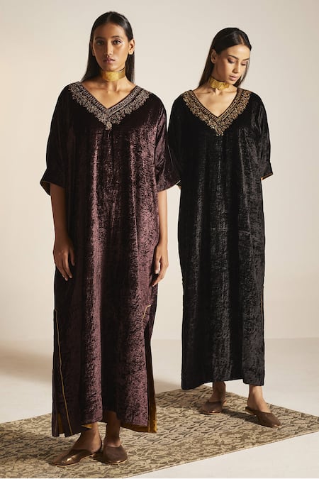 Shorshe Clothing_Purple Silk Velvet Floral V Neck Noor Kaftan _at_Aza_Fashions