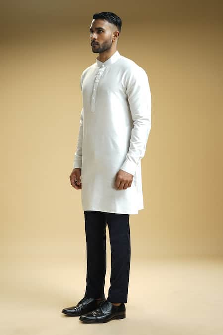 Shop_Kommal Sood_Off White Cotton Silk Plain Solid Kurta And Trouser Set  _Online_at_Aza_Fashions