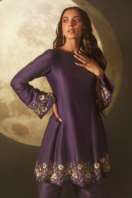 Dohr India Purple Silk, Chanderi, Cotton, Short Kurta Set With Scallop Bordered Shawl Online at Aza Fashions Dohr India_Purple Silk, Chanderi, Cotton, Short Kurta Set With Scallop Bordered Shawl _Online_at_Aza_Fashions