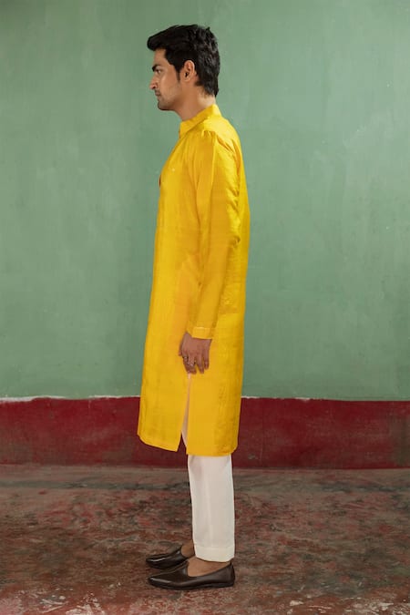 Artless_Yellow Vegan Leather Plain Sunshine Mandarin Collar Kurta Set_Online_at_Aza_Fashions