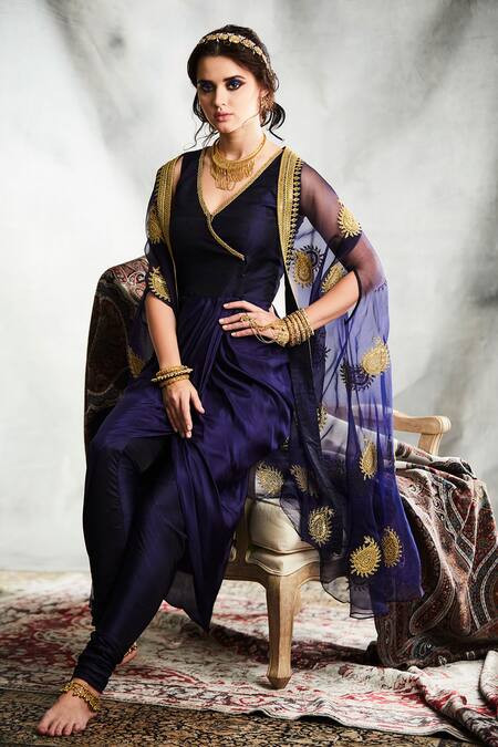 Tisha Saksena_Blue Silk, Organza Zari, Embroidery V-neck Palme Cape Set _Online_at_Aza_Fashions