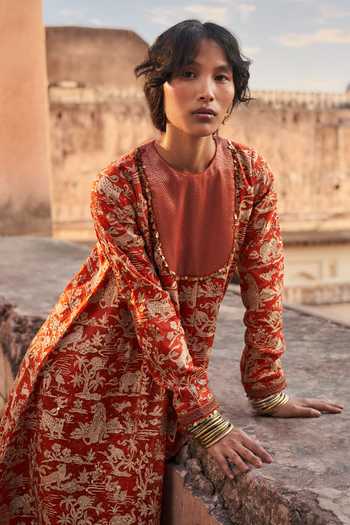 Taisha_Red Organza, Sequins Collared Forest Embroidered Kurta And Pant Set _at_Aza_Fashions