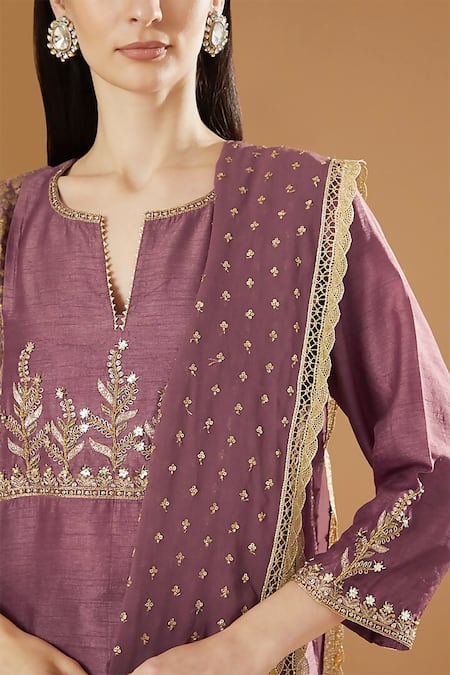 OMI Purple Cotton Embroidery Split V-neck Placement Leaf Vine Kurta Set Online at Aza Fashions OMI_Purple Cotton Embroidery Split V-neck Placement Leaf Vine Kurta Set _Online_at_Aza_Fashions