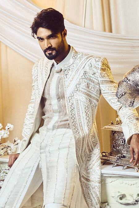 Varun Chakkilam_White Twill Silk Embroidered Glass Beads Geometric Sherwani Set  _Online_at_Aza_Fashions