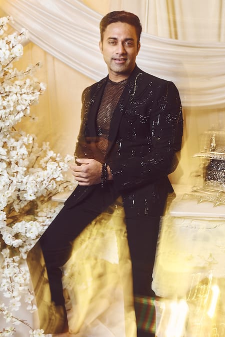 Varun Chakkilam Black Polyblend Suiting Fabric And Lycra Net Embroidered Blazer Set Online at Aza Fashions Varun Chakkilam_Black Polyblend Suiting Fabric And Lycra Net Embroidered Blazer Set _Online_at_Aza_Fashions