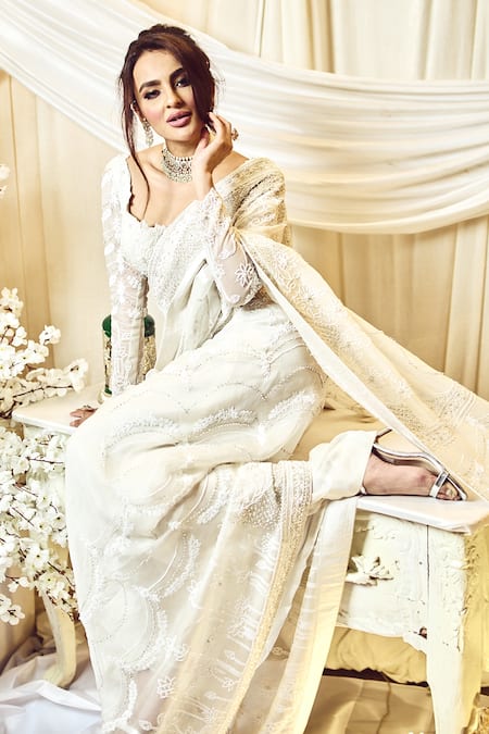 Buy_Varun Chakkilam_White Silk Organza Sequins, Beads V-neck Embroidered Saree With Blouse _Online_at_Aza_Fashions