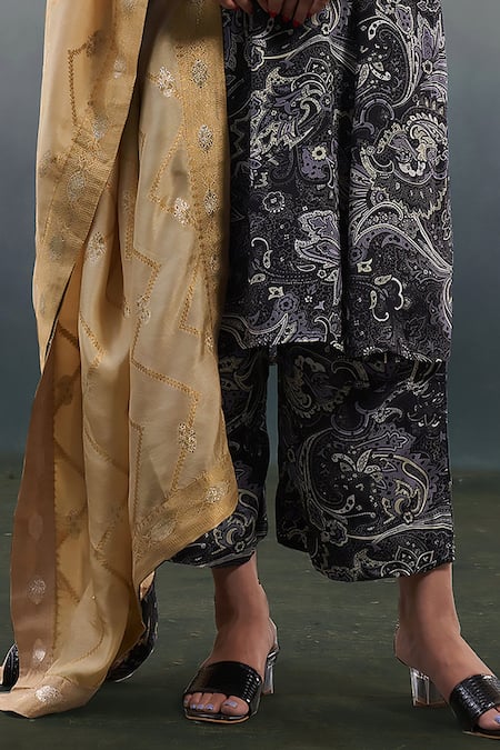 Buy_Affroz_Black Viscose Embroidery Round Neck Paisley Print Kurta Palazzo Set 