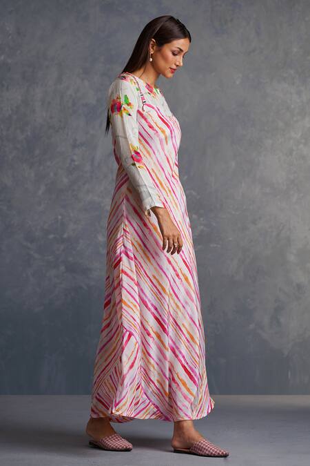 Affroz White Viscose, Crepe Embroidery V-neck Striped Dress With Cape Online at Aza Fashions Affroz_White Viscose, Crepe Embroidery V-neck Striped Dress With Cape _Online_at_Aza_Fashions